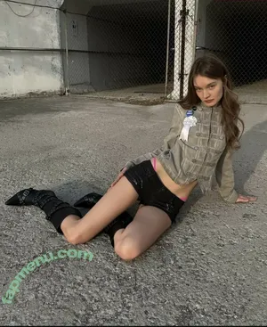 litlonn / Katya nude photo #0820