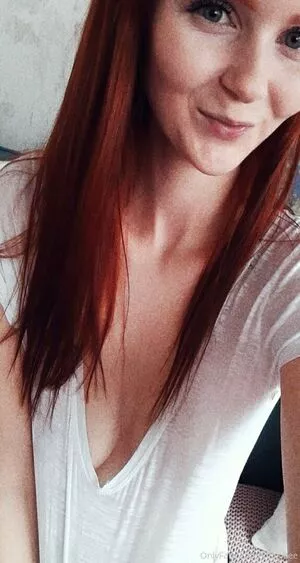 little_bee / LittleBeeBecca / little_becca_bee / littlebeccabee nude photo #0020