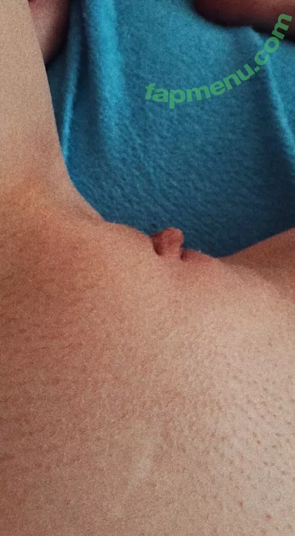 little_bee nude photo #0003 (LittleBeeBecca / little_becca_bee / littlebeccabee)