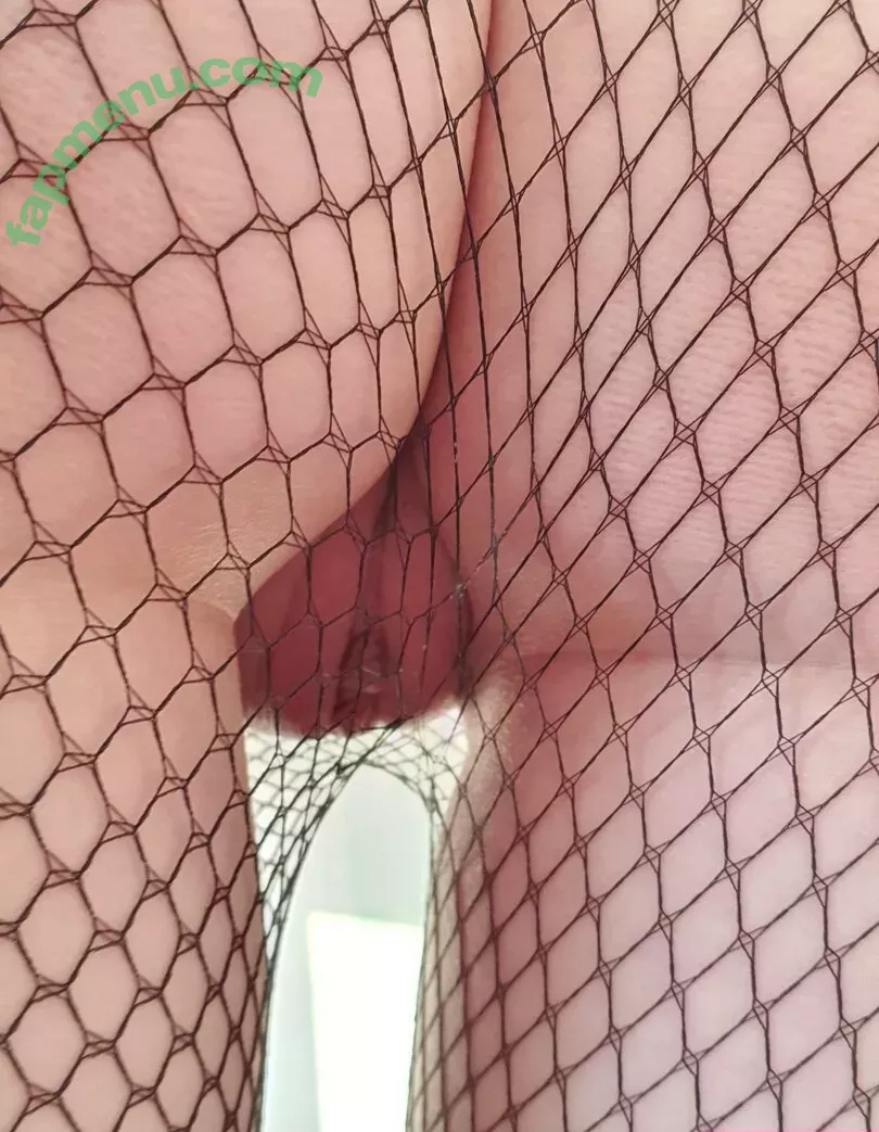 little_bee nude photo #0006 (LittleBeeBecca / little_becca_bee / littlebeccabee)