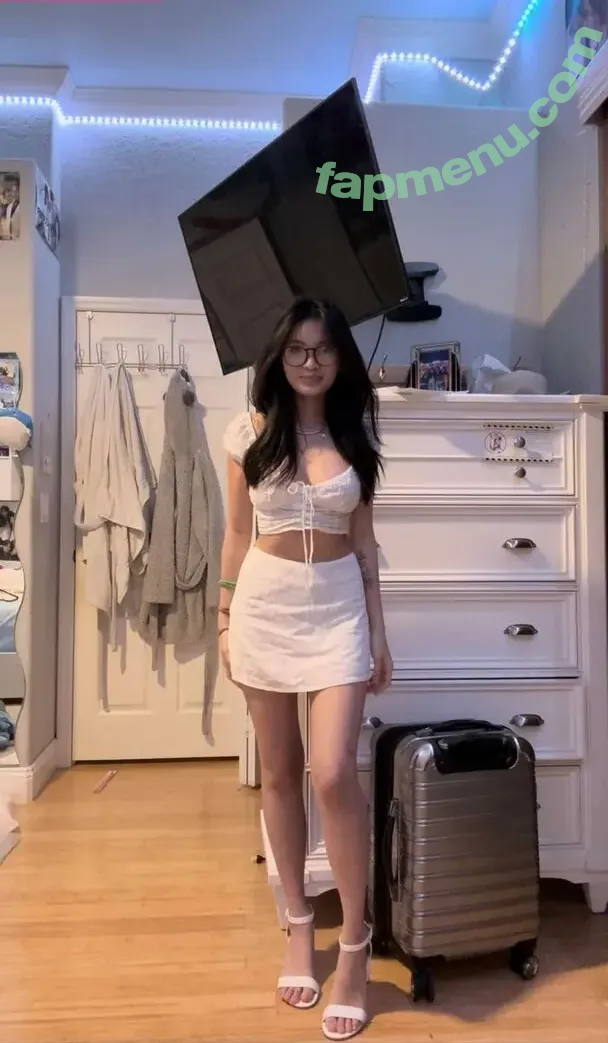 Little_caoo nude photo #0050 (Little_caoo)