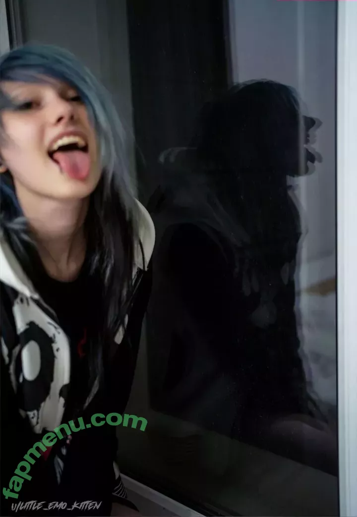 little_emo_kitten nude photo #1866 (daddys_emo_girl / justemokitten)