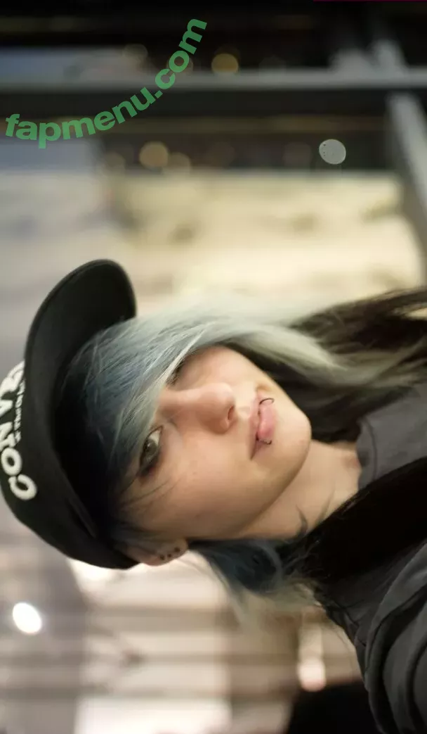 little_emo_kitten nude photo #1879 (daddys_emo_girl / justemokitten)