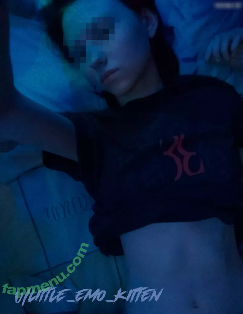 little_emo_kitten nude photo #1978 (daddys_emo_girl / justemokitten)