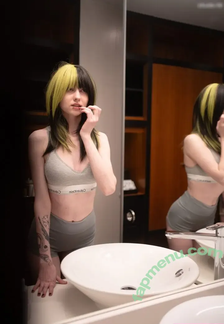 little_emo_kitten nude photo #2793 (daddys_emo_girl)
