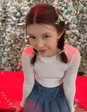 little.evelyn / littl.evelin nude photo #0210