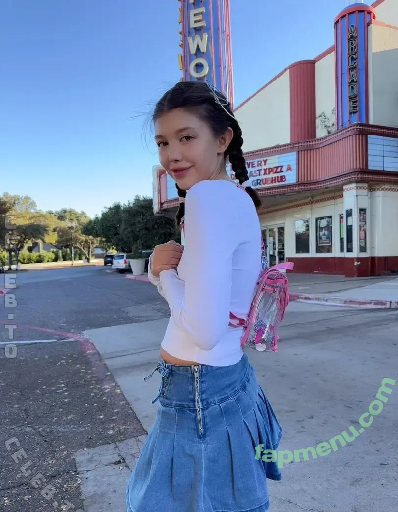 little.evelyn nude photo #0205 (littl.evelin)