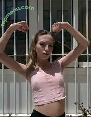 little_harley / little_harley__quinn / sweet_molly nude photo #0029