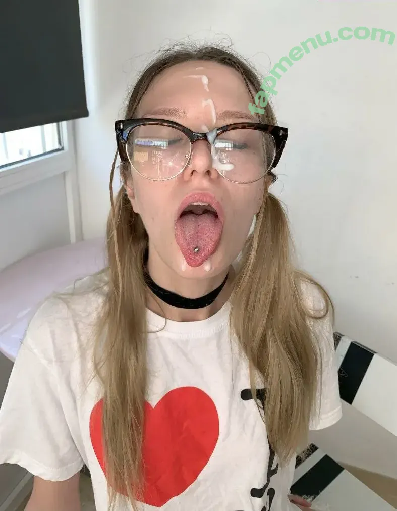 little_harley nude photo #0027 (little_harley__quinn / sweet_molly)