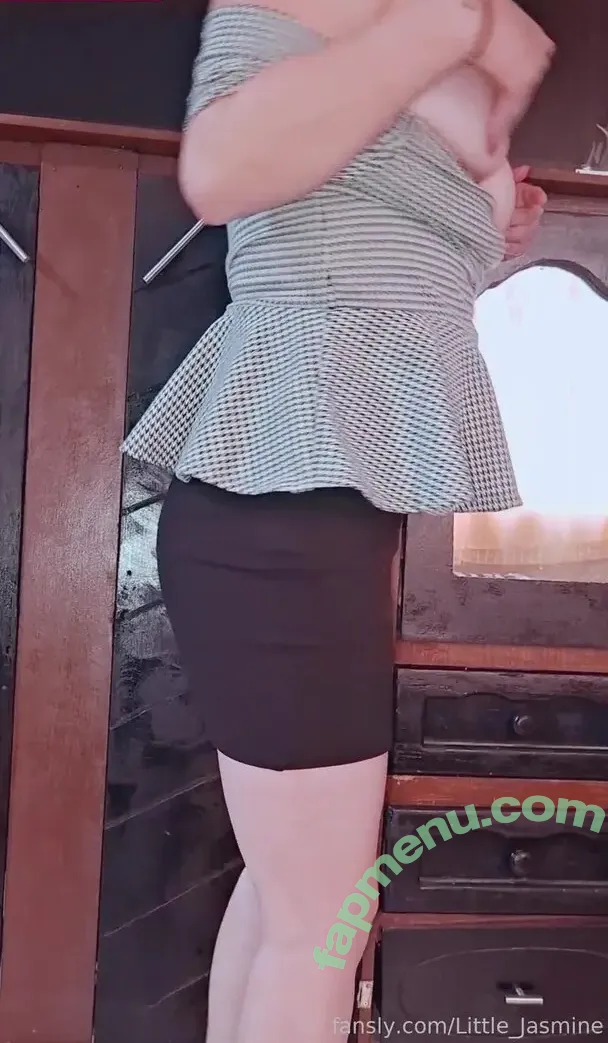 Little_Jasmine nude photo #0007 (the_little_jasmine)