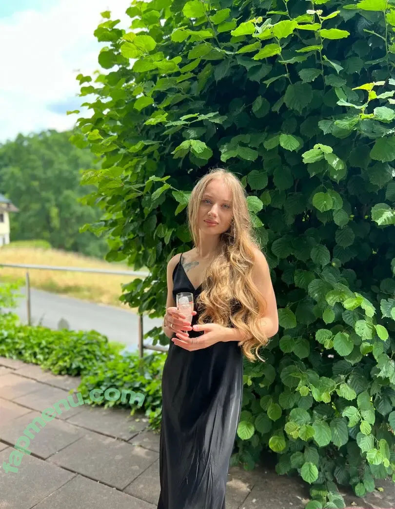 little_lilybaby nude photo #0026 (lilylittlebabyy)