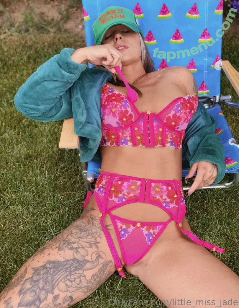 little_miss_jade nude photo #0012 (little_miss_jade_)