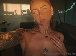  nude photo #0002