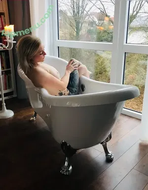 Little Princess Hedi / hediii.91 / princesshedi91 nude photo #0550