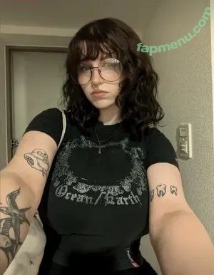  nude photo #0001