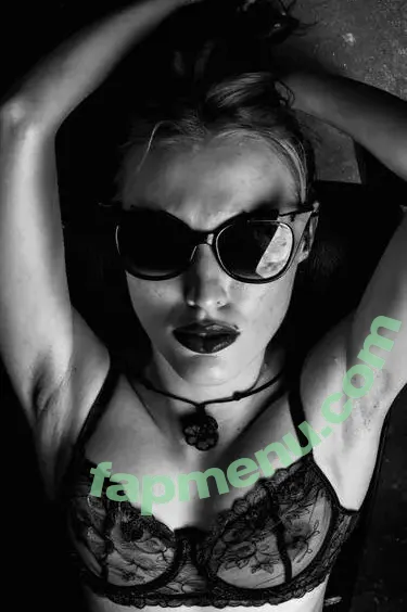 Little Sad Elf nude photo #0001 (Little Sad Elf)