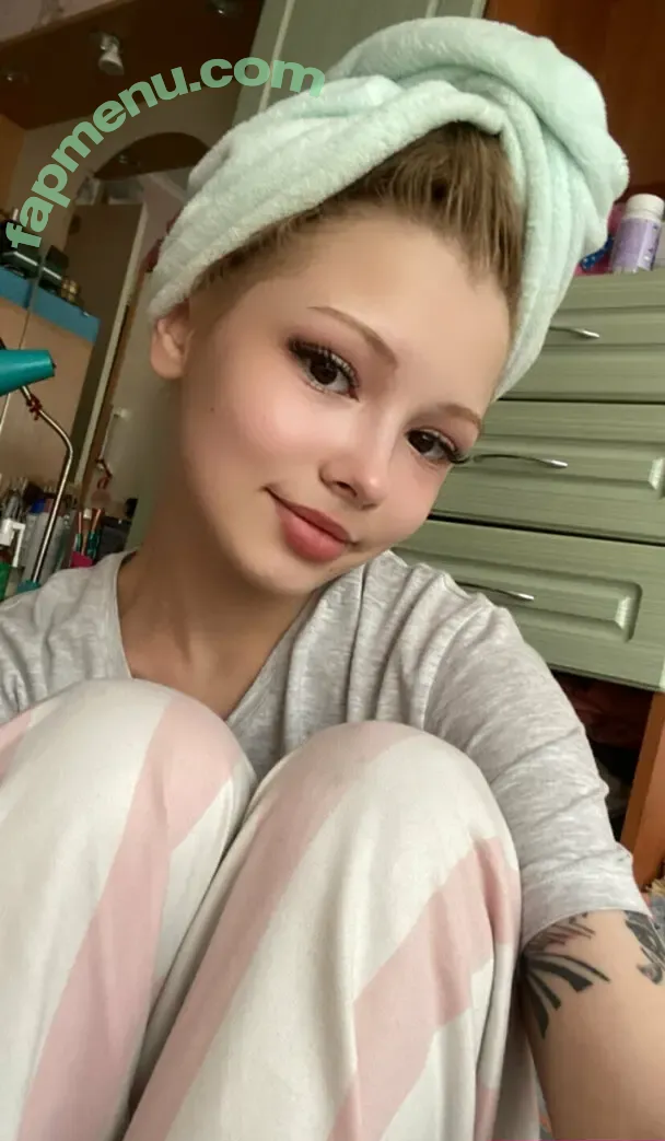 little_shelly nude photo #0010 (irishka_shelly)