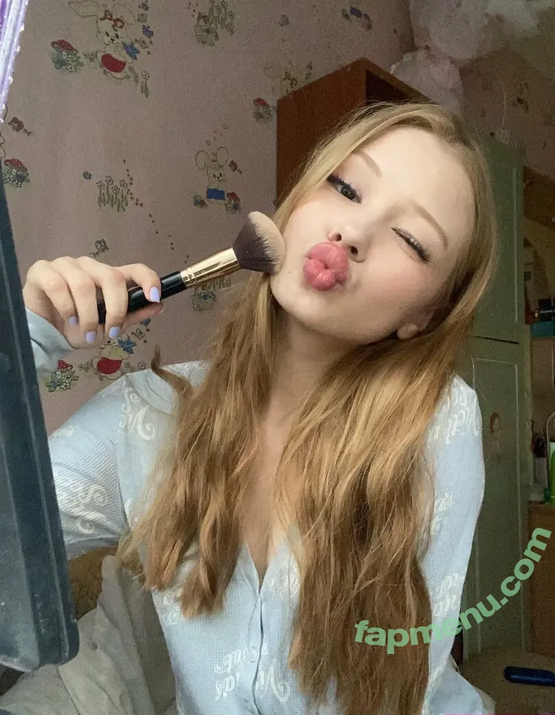 little_shelly nude photo #0020 (irishka_shelly)