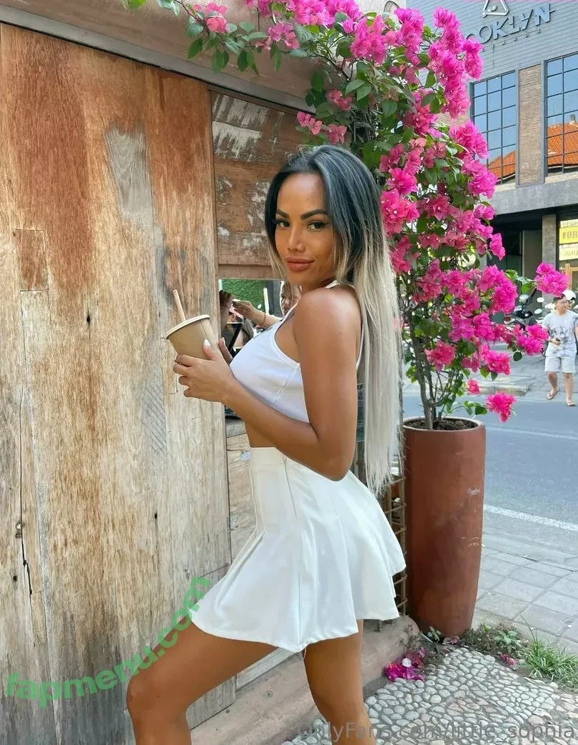 little_sophia nude photo #0112 (little_sophia__)