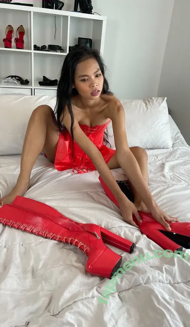 little-trisha nude photo #0007 (little_trisha123)