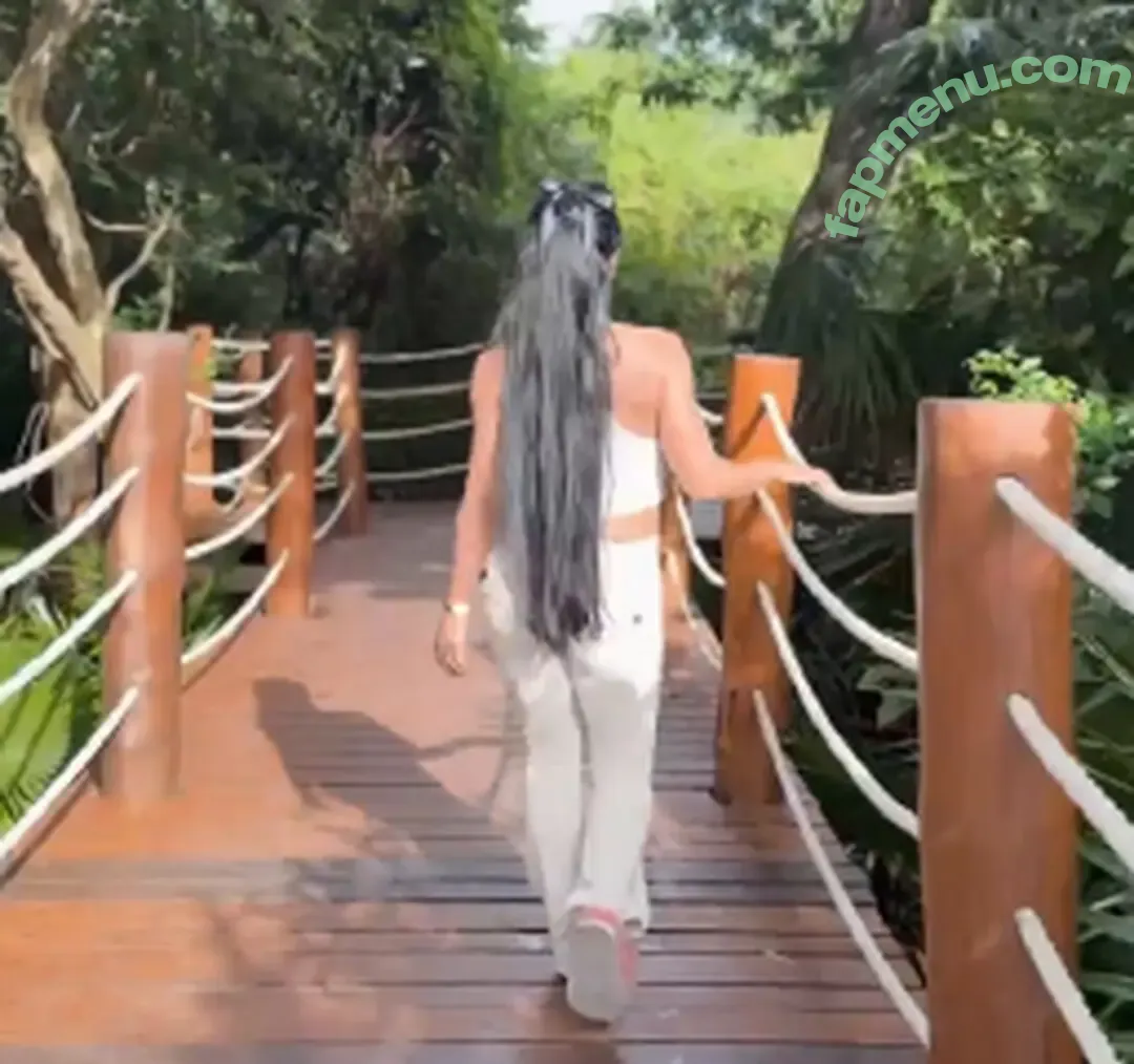 LittleAznChat nude photo #0109 (evilyn_13)