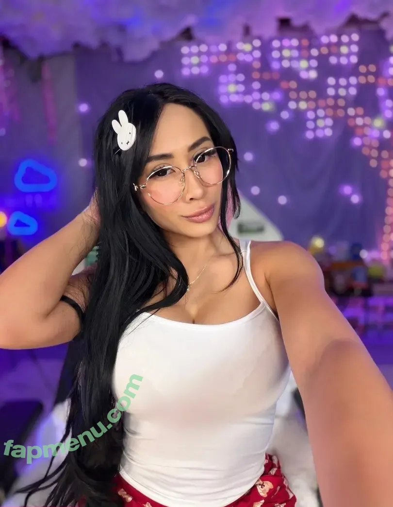 LittleAznChat nude photo #0143 (evilyn_13)