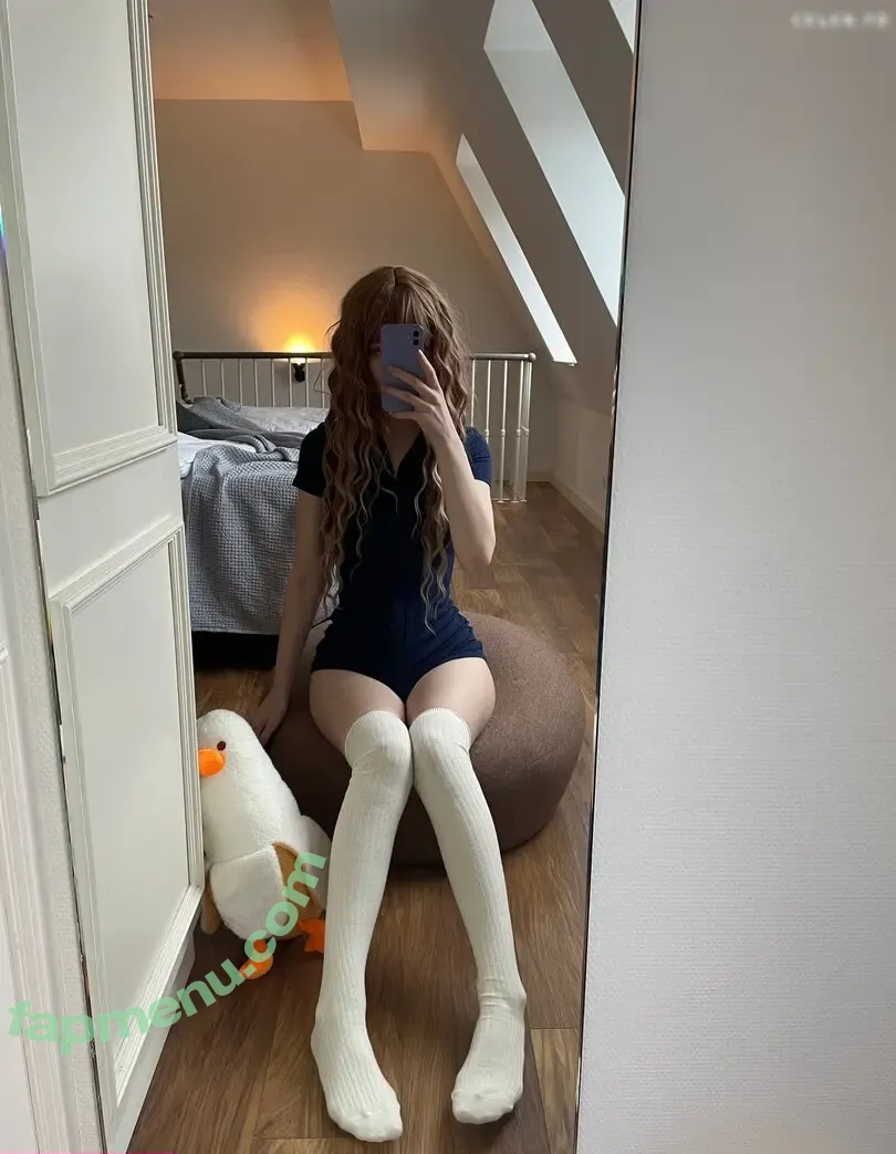 littledaisy nude photo #0251 (cutelittledaisy / littledaisyphoto)