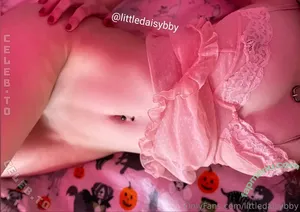 littledaisybby / Littledaisybbyy nude photo #0117