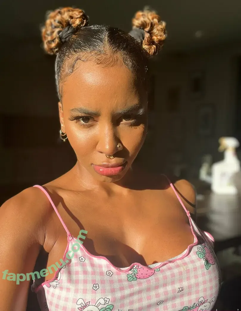 littledemi nude photo #0012 (littledemi_)
