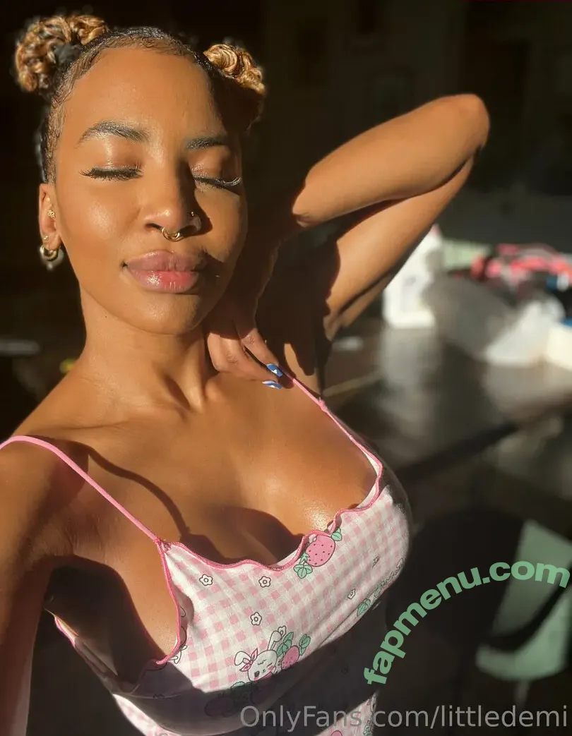 littledemi nude photo #0013 (littledemi_)