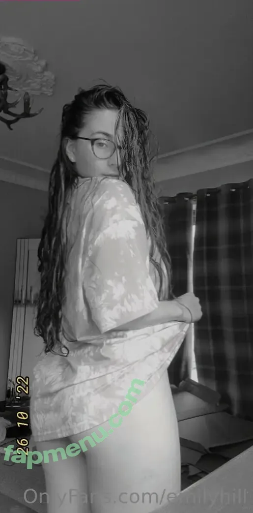 Littlee33 - Emily Hill nude photo #0030 (Emily_Hill33)