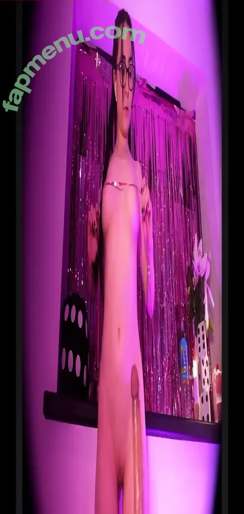 littlee33 nude photo #0012 (littlee33)