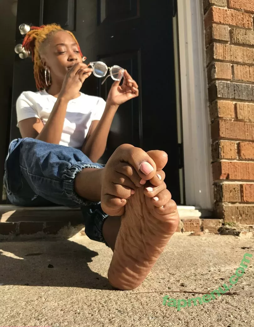 littleebonyfeet nude photo #0010 (prettyfeetpicsx)