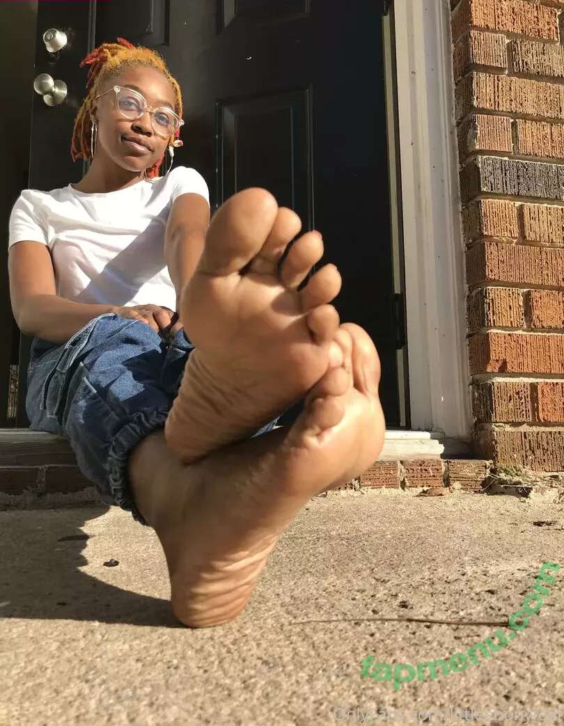 littleebonyfeet nude photo #0017 (prettyfeetpicsx)