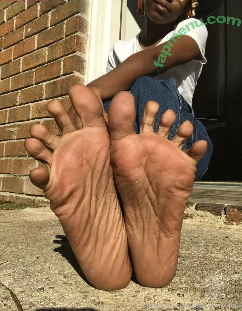 littleebonyfeet nude photo #0029 (prettyfeetpicsx)