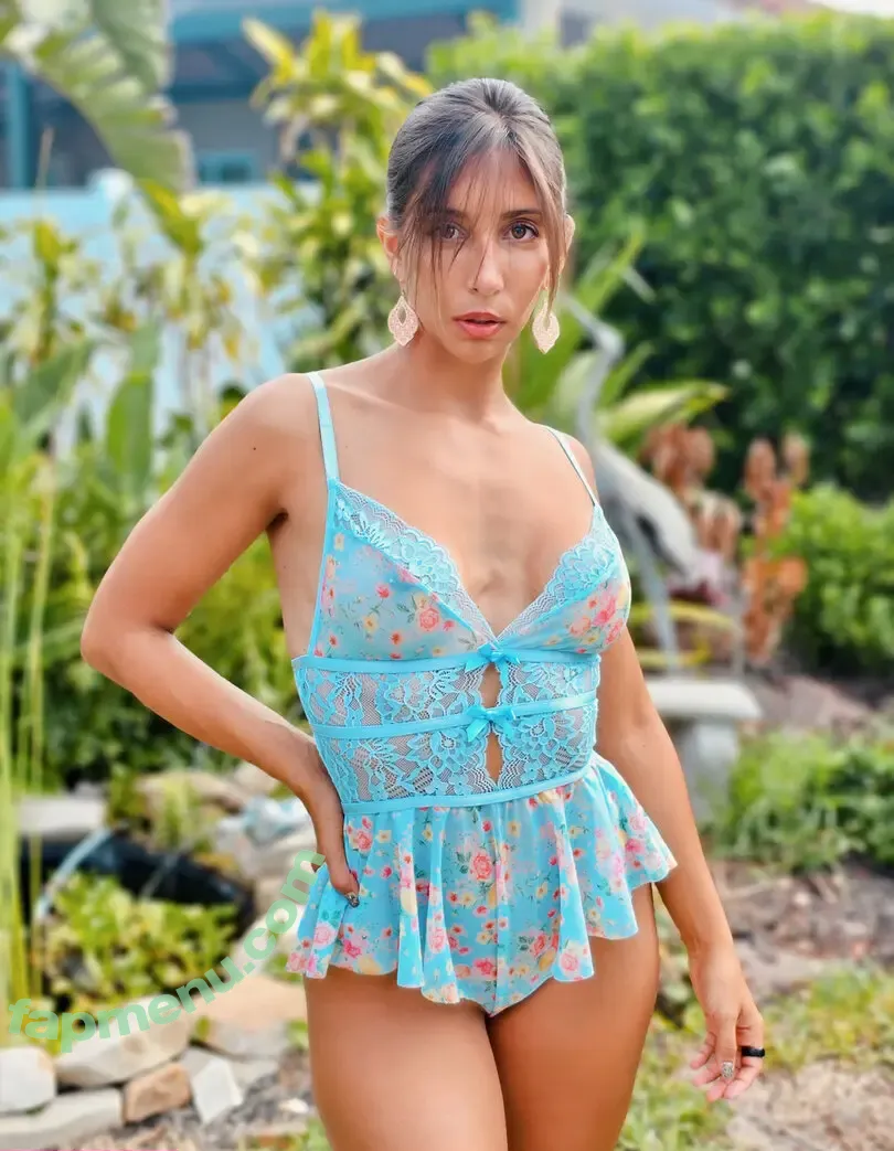 littlefitdevil nude photo #0143 (Carla Outes)