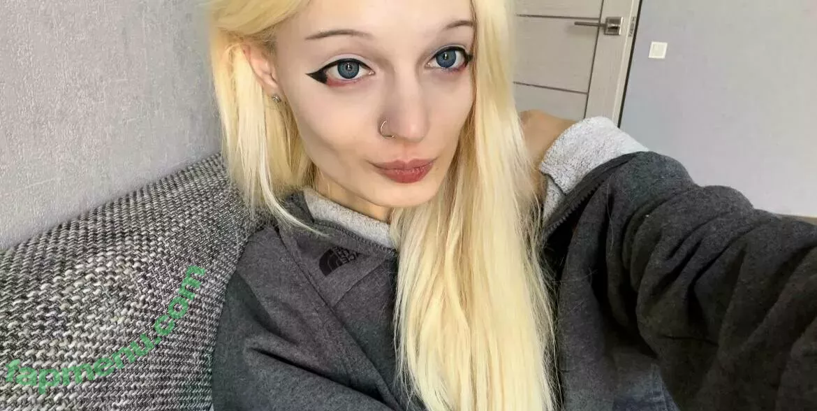 littleharley_q nude photo #0310 (little_harley_q)