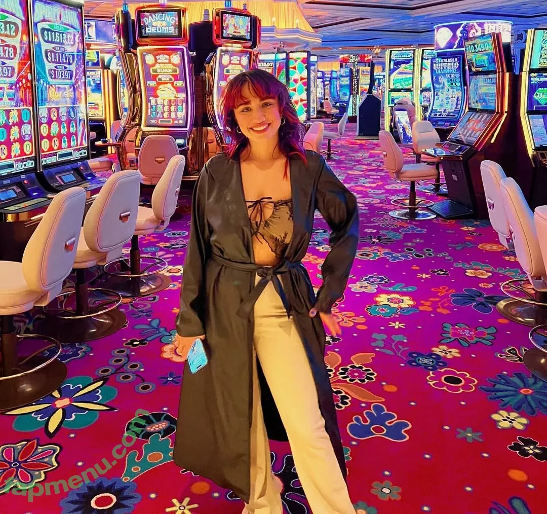 littlelaine nude photo #0262 (Little Lassie Laine / littlelainelassy / littlelasslaine)