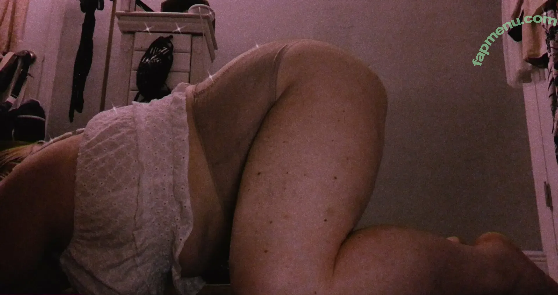 littlelibrarienne nude photo #0024 (the_little_librarian_)