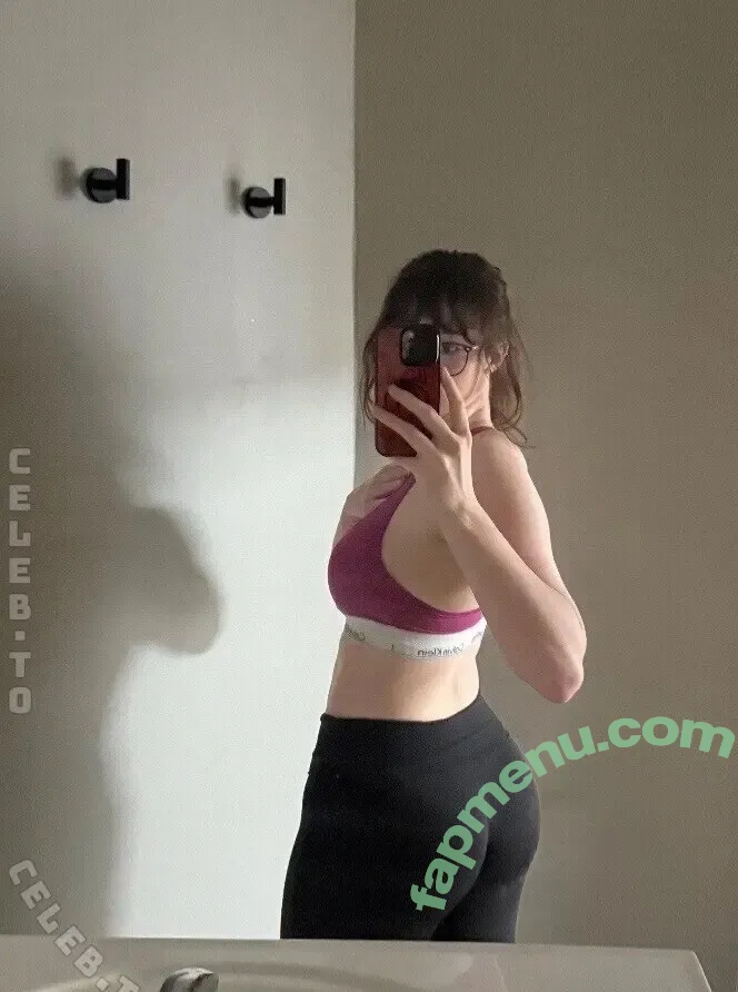 Littlelivbug nude photo #0054 (Littlelivbug)