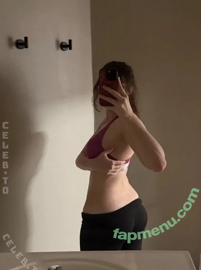 Littlelivbug nude photo #0056 (Littlelivbug)