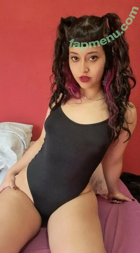 littlemaviss nude photo #0019 (littlemaviss)