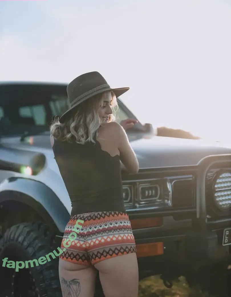 LittleMissMilli nude photo #0050 (mills.eighty)