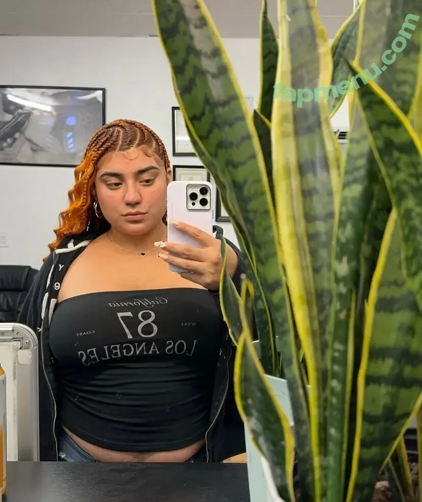 Littlemissunshinebitch nude photo #0002 (Littlemissunshinebitch)