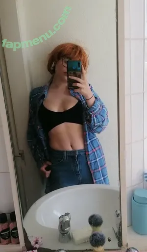  nude photo #0009