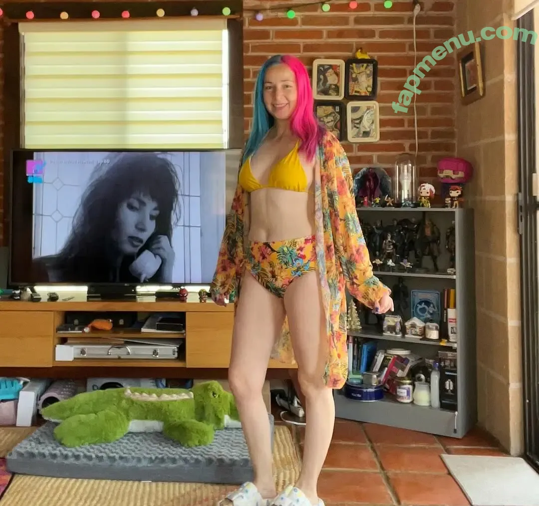 Litzia Moon nude photo #0083 (litziabeltran / litziamoon)