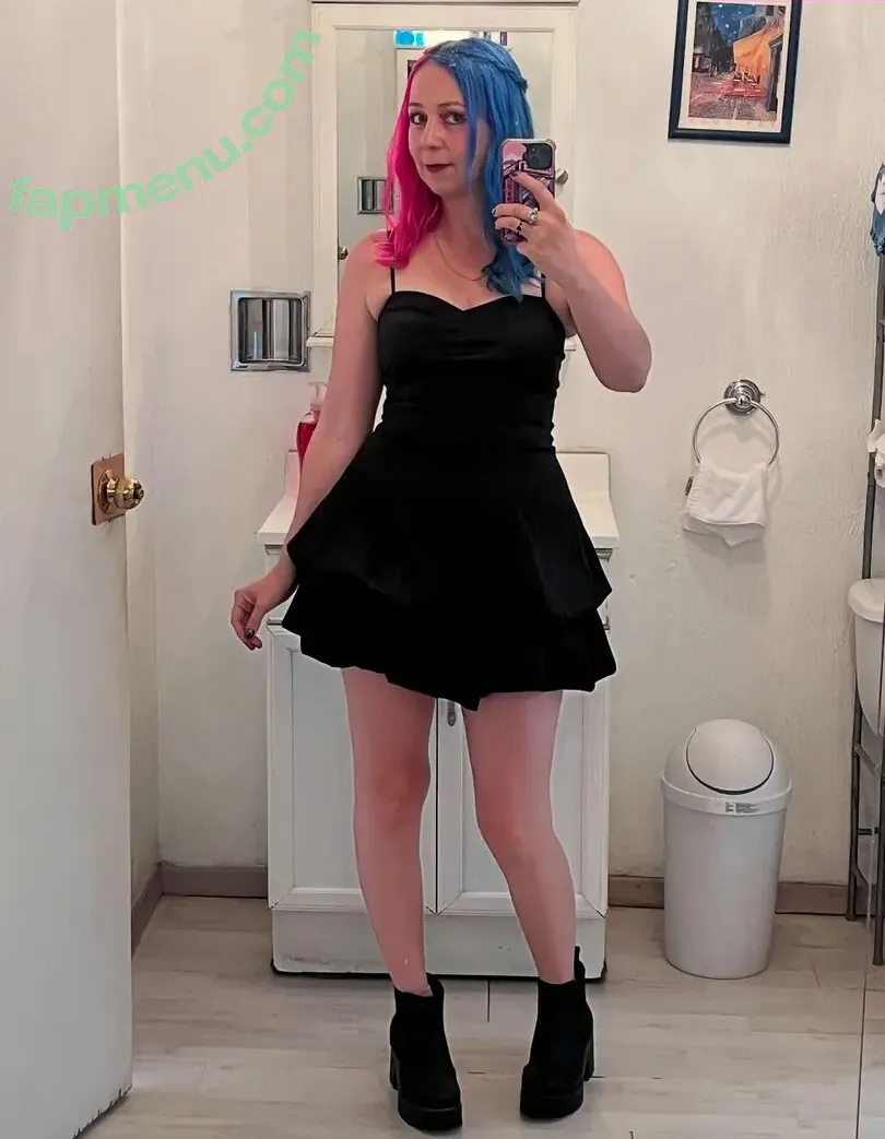 Litzia Moon nude photo #0091 (litziabeltran / litziamoon)