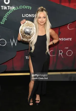 Liv Morgan / WWELivMorgan / YaOnlyLivvOnce nude photo #1064