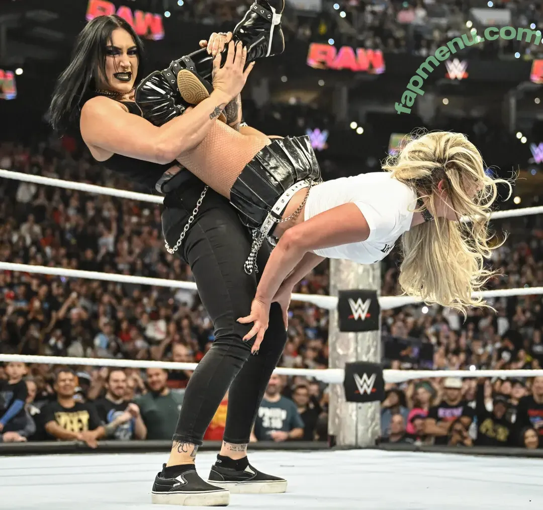 Liv Morgan nude photo #1146 (WWELivMorgan / YaOnlyLivvOnce)