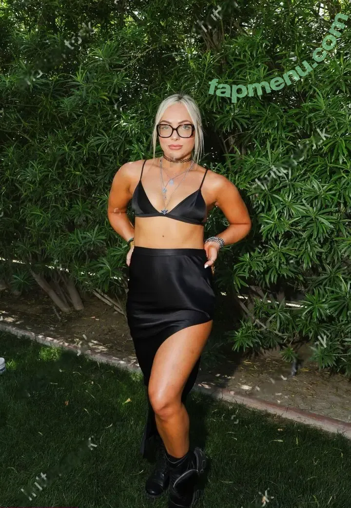 Liv Morgan nude photo #1836 (WWELivMorgan / YaOnlyLivvOnce)